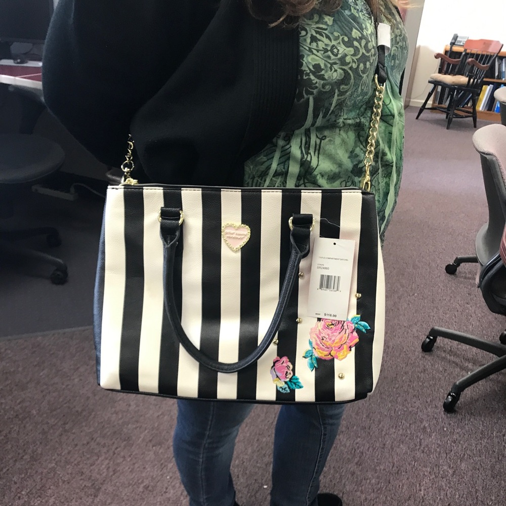 Betsey Johnson Purse - Picture 6 of 6